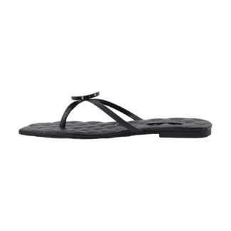 chinelo-rasteira-preto-bico-quadrado-2454863--3-